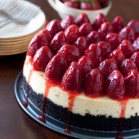 Strawberry-Cheesecake-with-an-Oreo-Crumb-Crust-3-Barbara-Bakes