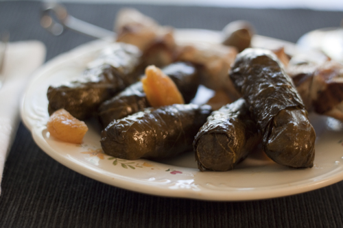 Stuffed-Grape-Leaves-with-apricots