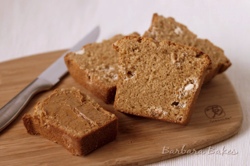 Biscoff-White-Chocolate-Chip-Bread-4-Barbara-Bakes
