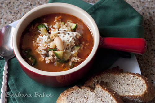 Pasta Fagioli&nbsp;– a hearty Italian soup&nbsp;loaded with chicken sausage, beans, pasta, and veggies.