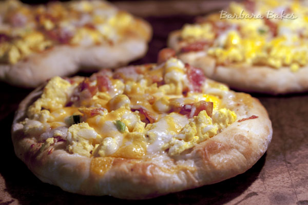 Scrambled-egg-Breakfast-Pizzas-Barbara-Bakes