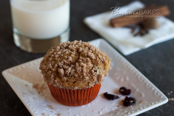 Featured Image for post Whole Wheat Pumpkin Cranberry Streusel Muffins 