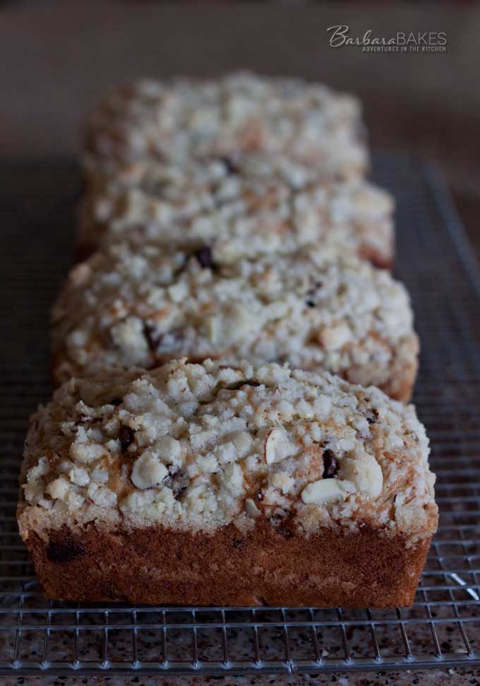 Streusel Topped Chocolate Chip Banana Bread