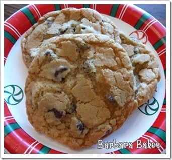 Featured Image for post Alice’s Best EVER Chocolate Chip Cookie