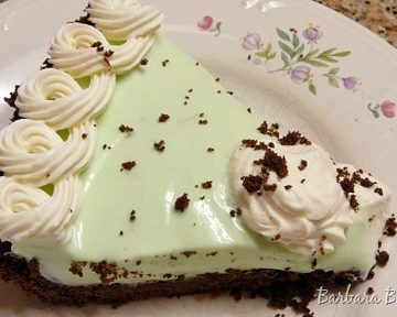 Featured Image for post Key Lime Cream Cheese Pie and Spring Flower Macarons