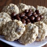 Featured Image for post Oatmeal Raisinet Cookies