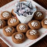Featured Image for post White Chocolate Kissed Gingerbread Cookies