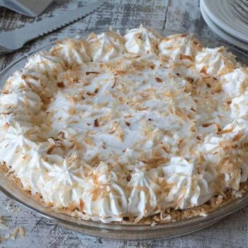 Featured Image for post Coconut Cream Pie in a Shortbread Crumb Crust