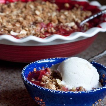 Featured Image for post Rhubarb Plum Crumble
