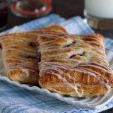 Featured Image for post Puff Pastry Raspberry Hand Pies