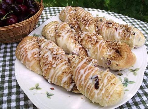 Featured Image for post Cherry Almond Cheesecake Twists