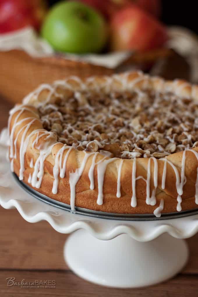 Featured Image for post Apple Crisp Sweet Roll Coffee Cakes 