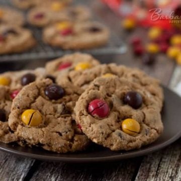 Featured Image for post Flourless Peanut Butter Chocolate Chip Cookies