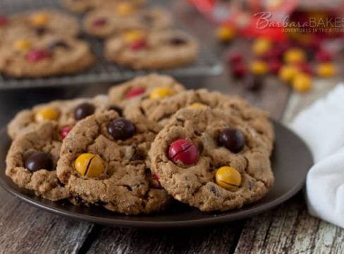 Featured Image for post Flourless Peanut Butter Chocolate Chip Cookies