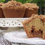 Featured Image for post Crumb Topped Caramel Zucchini Muffins
