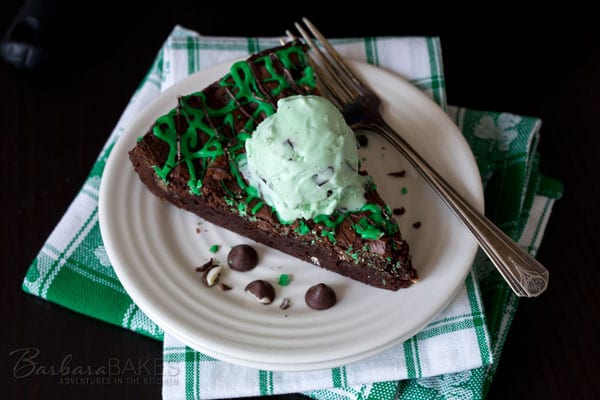 Featured Image for post Mint Chocolate Chip Skillet Brownie 