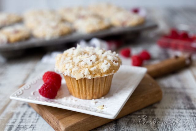 Featured Image for post Raspberry Banana Streusel Muffins 