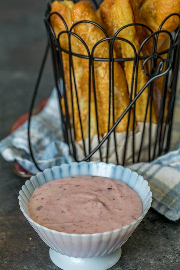 An easy to make Strawberry Cream Cheese Dip