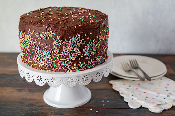 Sprinkles makes a cake more festive, so I decorated my cake with confetti sprinkles.