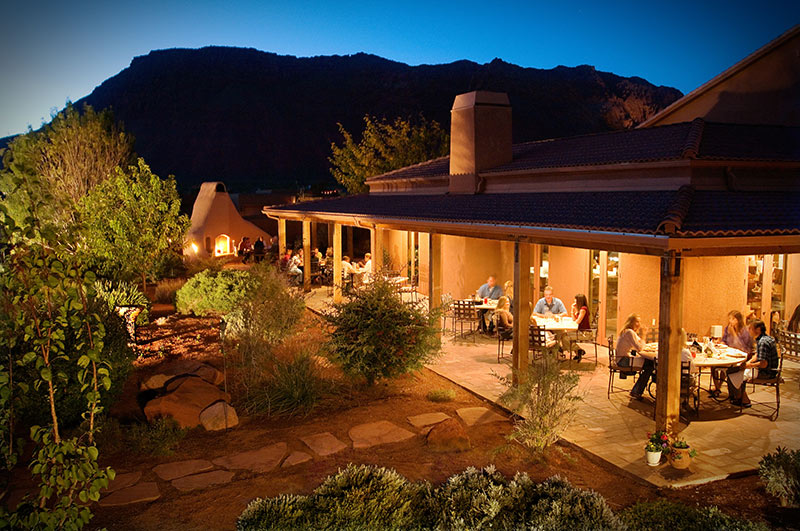 Canyon Breeze Restaurant Red Mountain Resort 