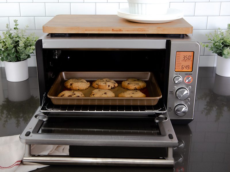 Baking cookies using the air fryer function in the Breville Smart Oven Air Fryer