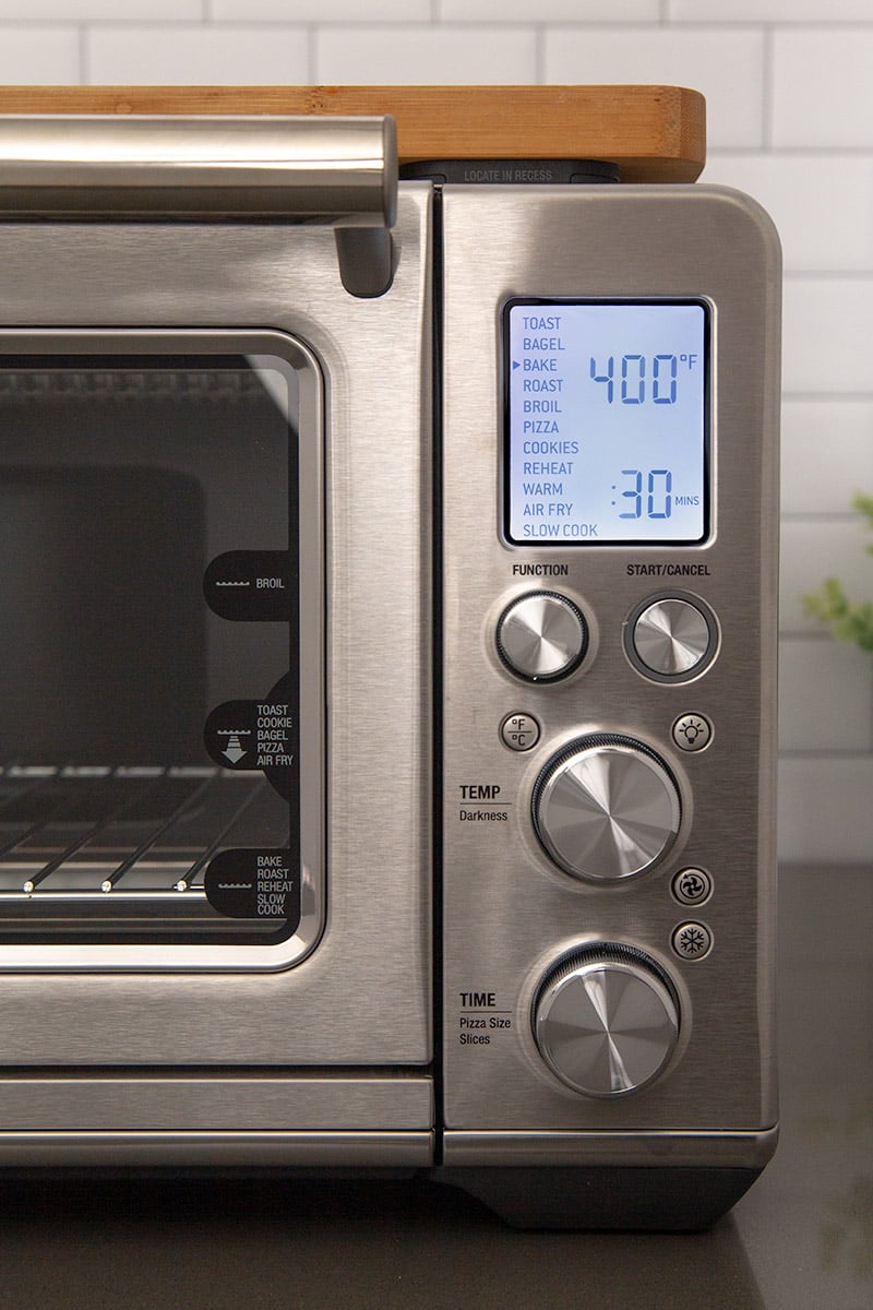 Close up of the panel and LCD screen for the Breville Smart Oven Air Fryer