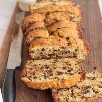 whole loaf of banana chocolate chip bread sliced